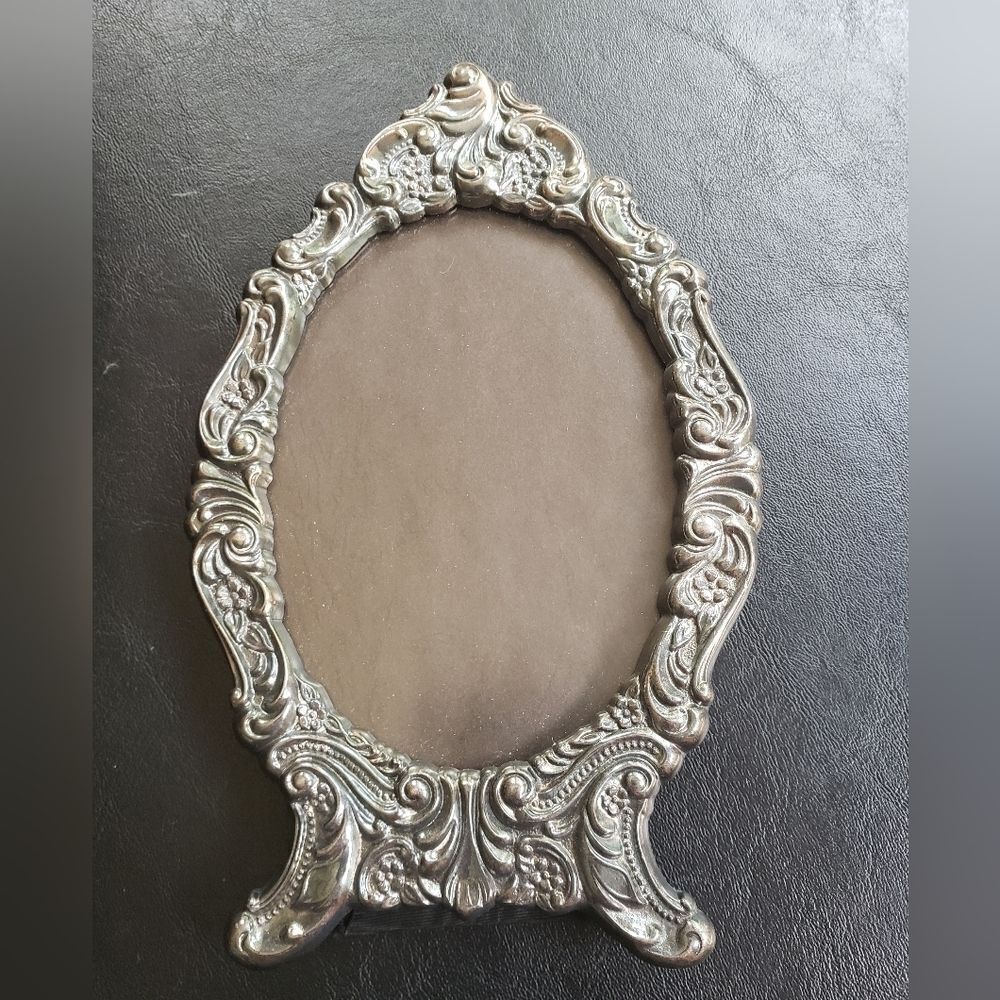 Baroque by Wallace Silver Plated Ornate Oval Picture Frame